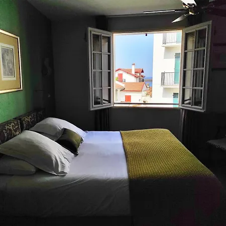 La Marisa Grande מלון 3*